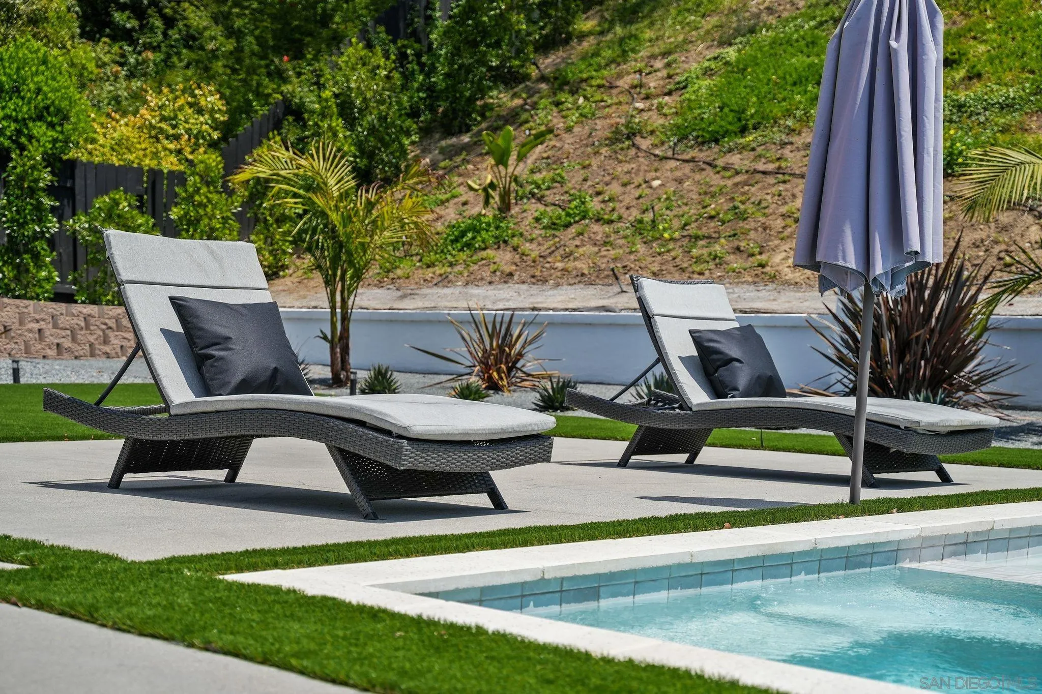 La Jolla, California 92037, United States, 3 Bedrooms Bedrooms, ,4 BathroomsBathrooms,Residential,Pending,123228