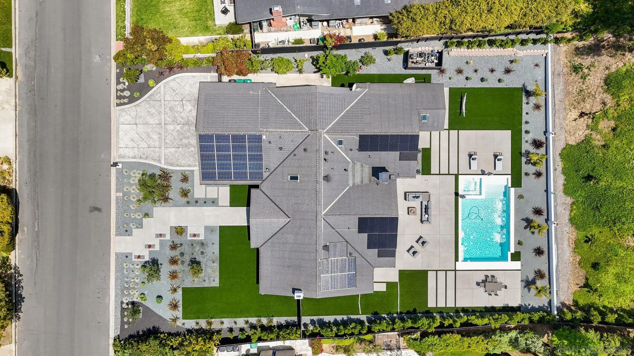 La Jolla, California 92037, United States, 3 Bedrooms Bedrooms, ,4 BathroomsBathrooms,Residential,Pending,123228