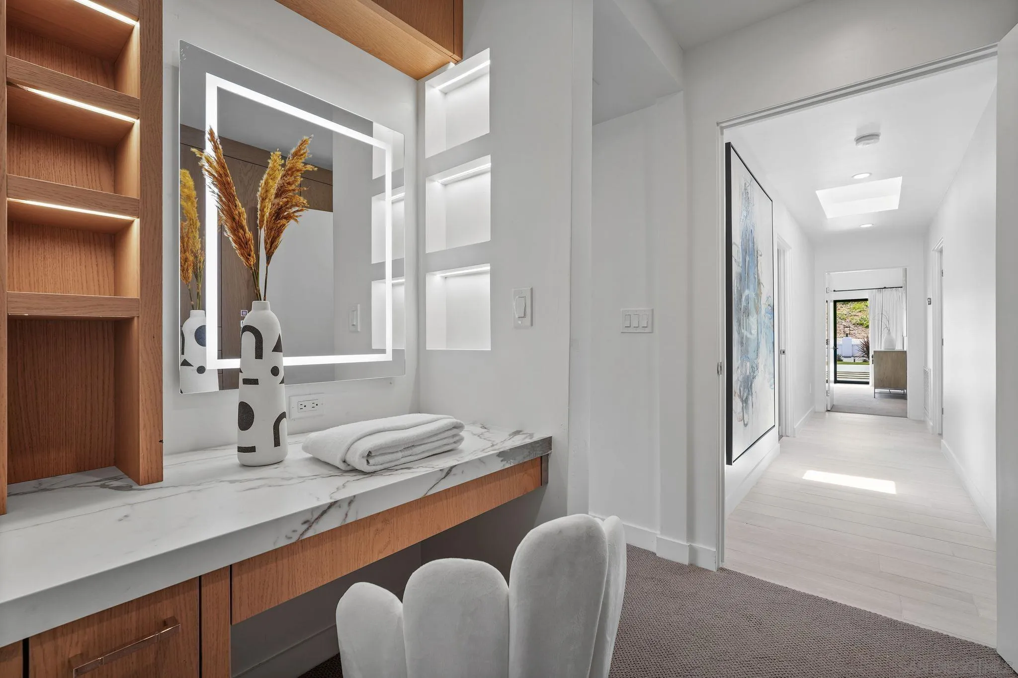 La Jolla, California 92037, United States, 3 Bedrooms Bedrooms, ,4 BathroomsBathrooms,Residential,Pending,123228