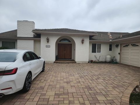 6421  Lochmoor Drive San Diego CA 92120
