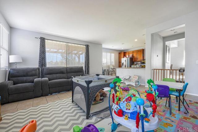 Chula Vista, California 91913, United States, 4 Bedrooms Bedrooms, ,3 BathroomsBathrooms,Residential,Active,30840