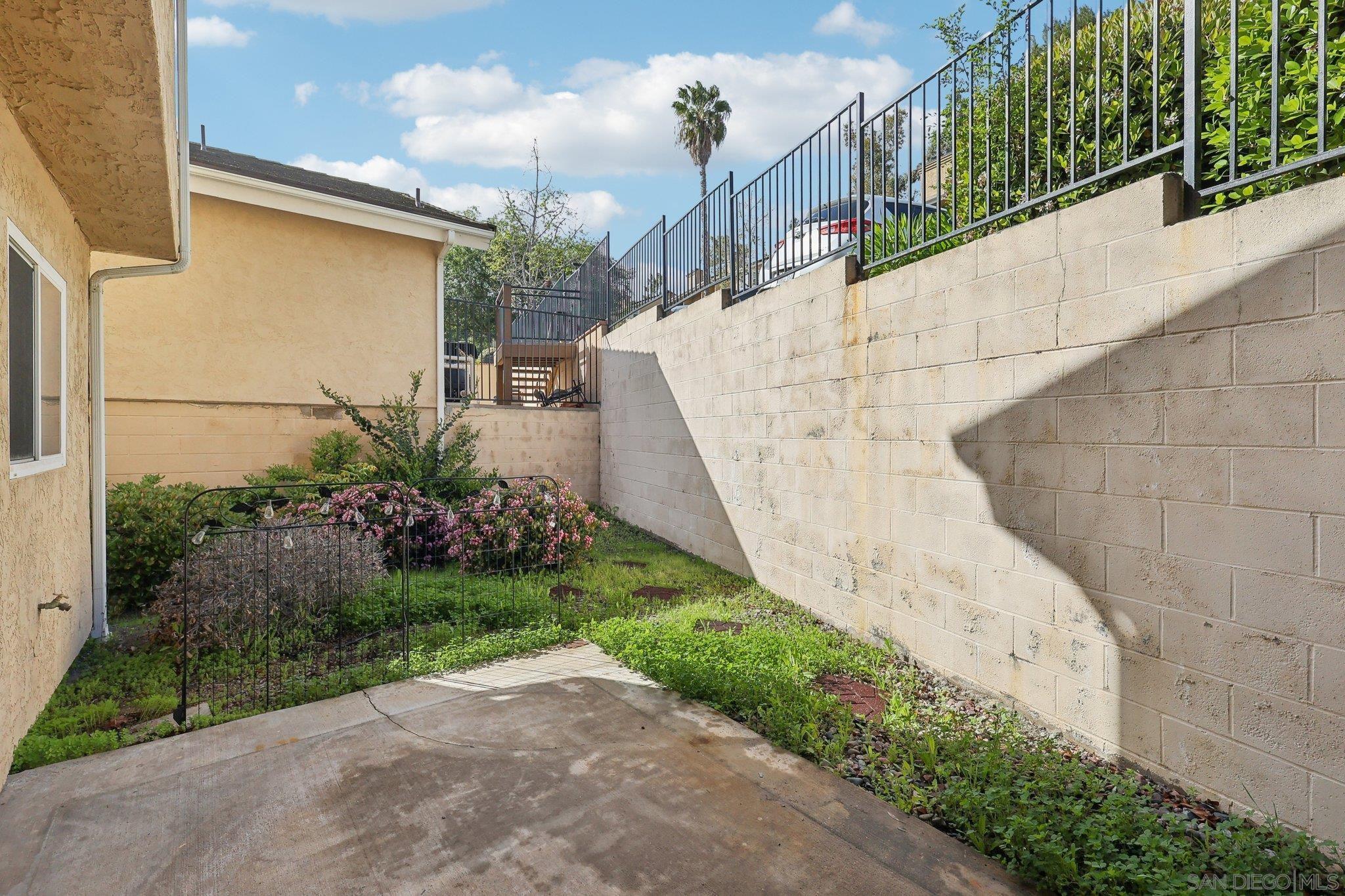 505 San Pasqual Valley Rd 190