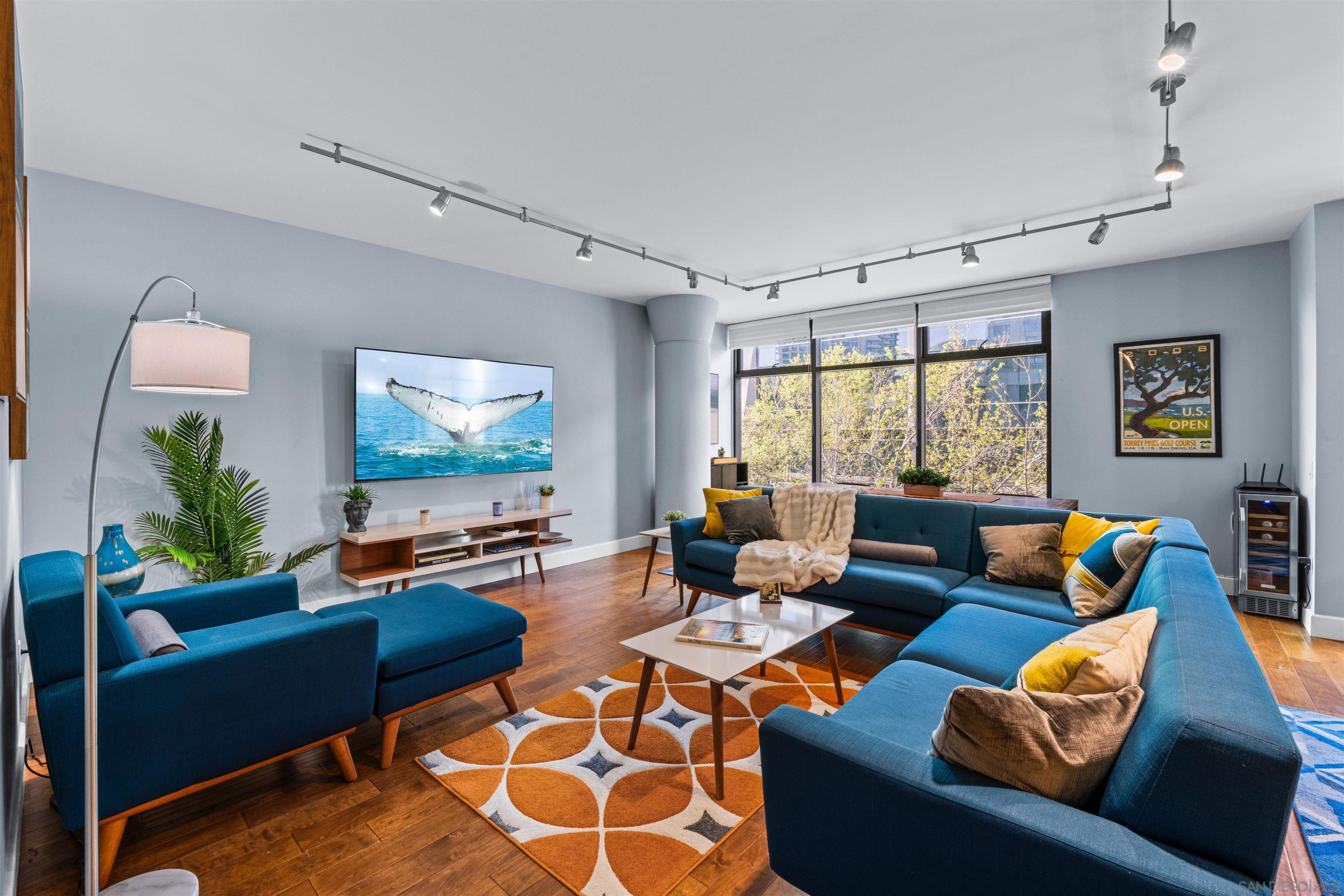 645 Front St 305