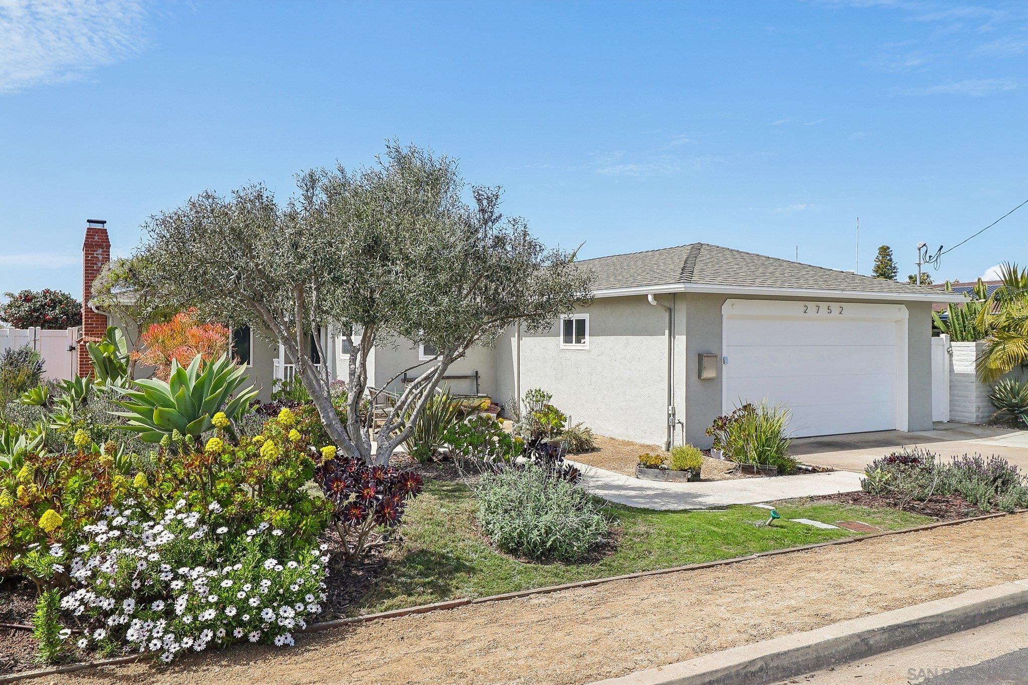 2752 Deerpark Dr