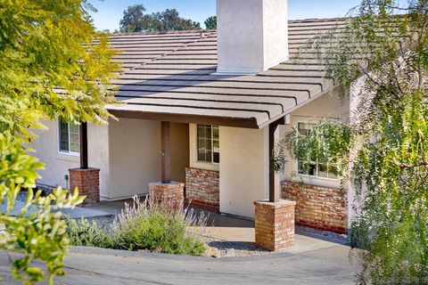 27301  Rowel Ct Valley Center CA 92082