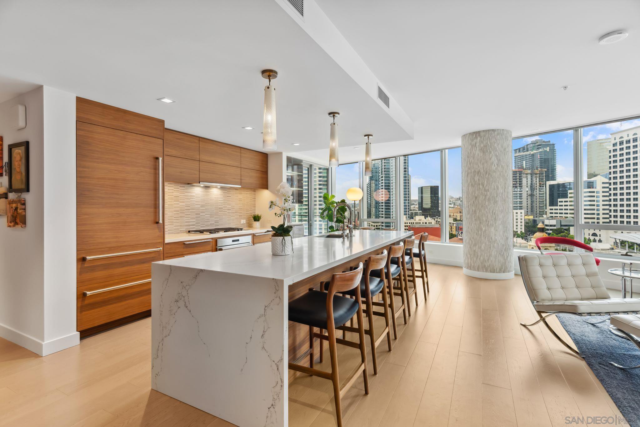 888 W E Street 1205