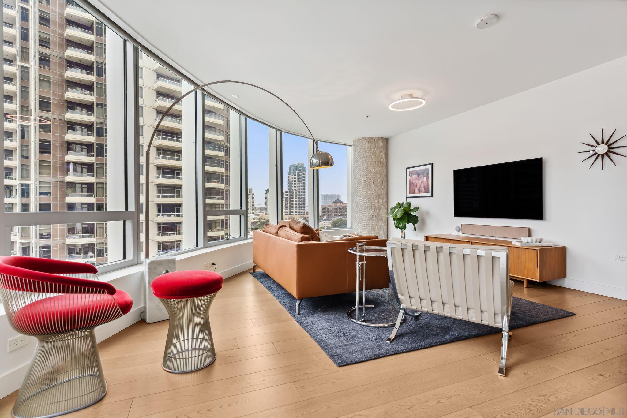 888 W E Street 1205