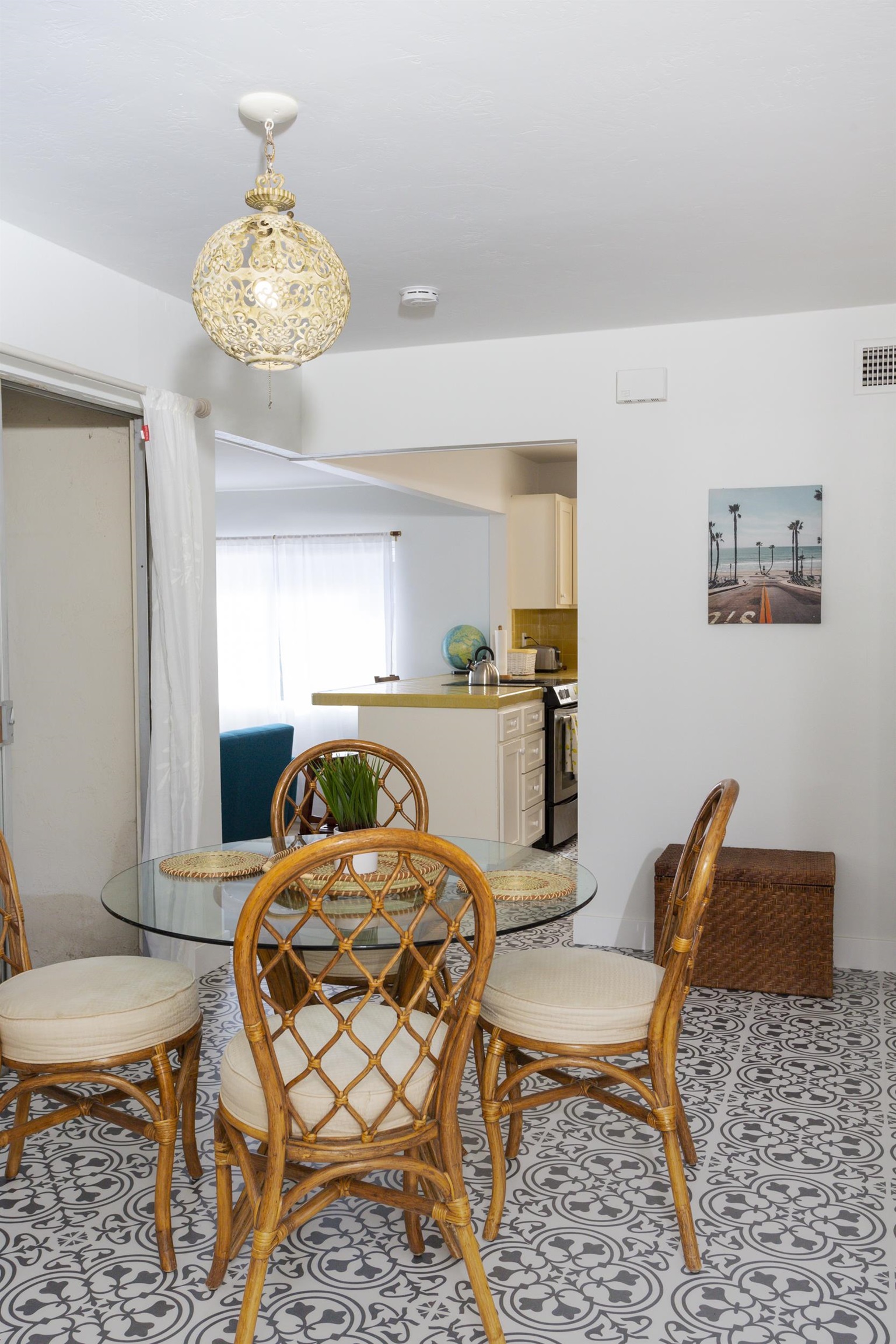 La Jolla, California 92037, United States, 4 Bedrooms Bedrooms, ,2 BathroomsBathrooms,Residential,Active,58520