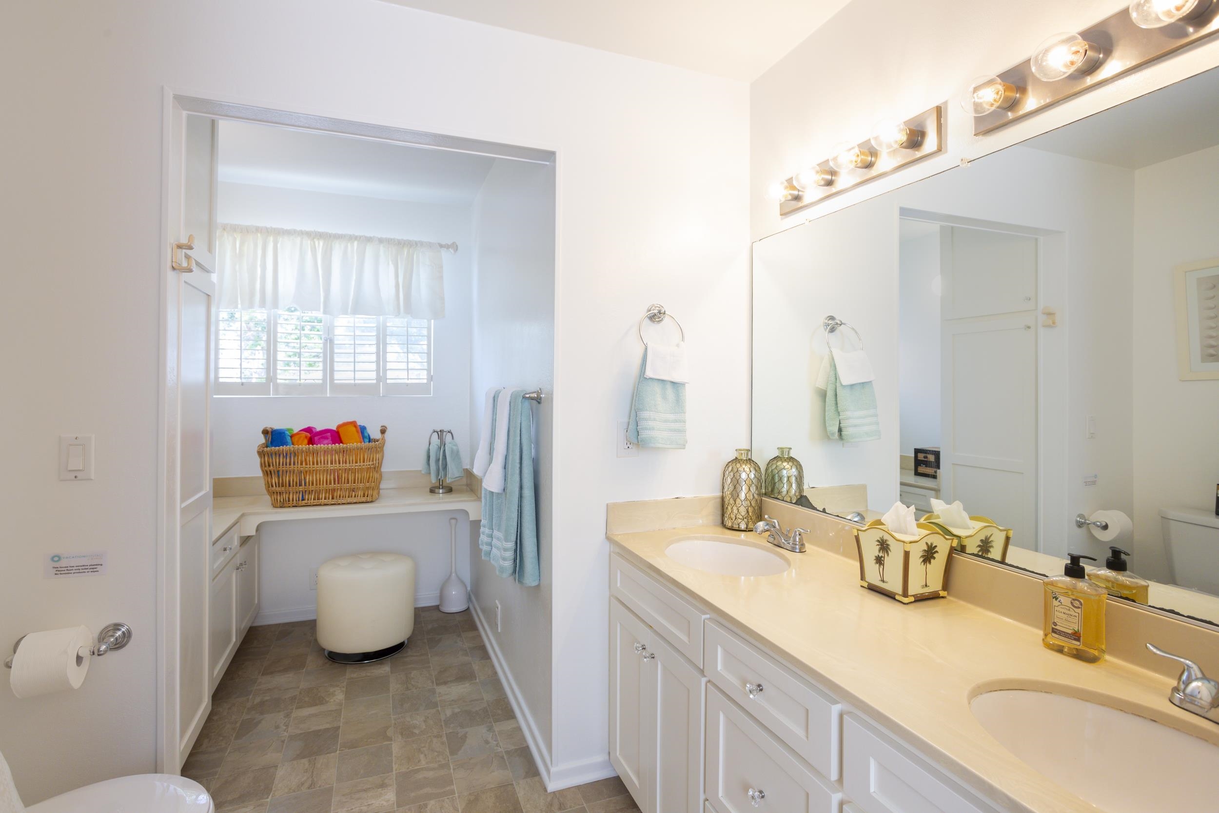 La Jolla, California 92037, United States, 4 Bedrooms Bedrooms, ,2 BathroomsBathrooms,Residential,Active,58520