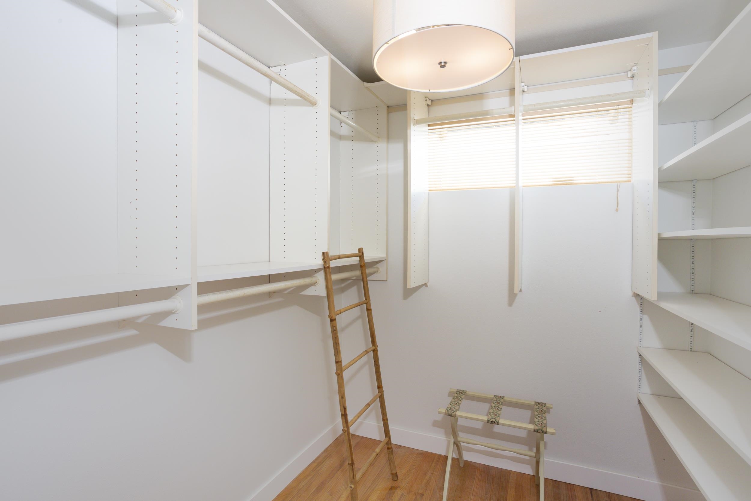 La Jolla, California 92037, United States, 4 Bedrooms Bedrooms, ,2 BathroomsBathrooms,Residential,Active,58520