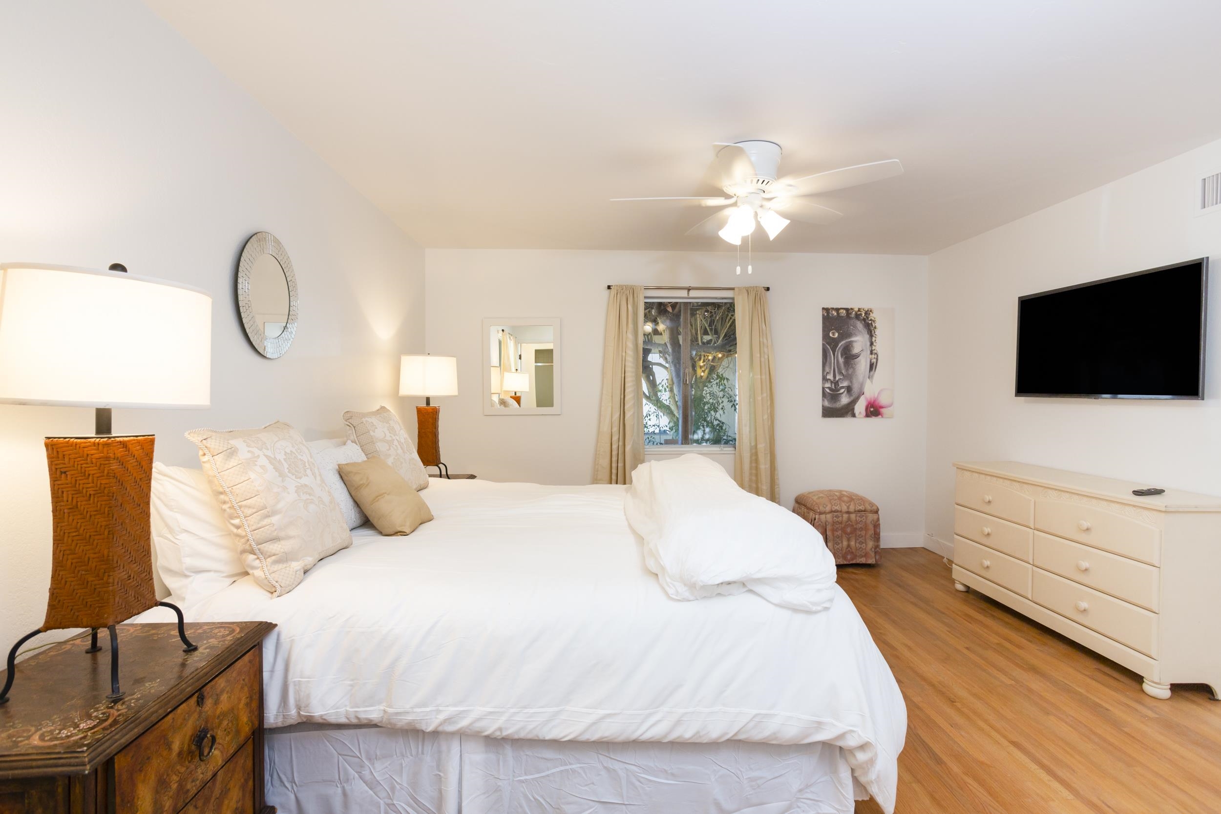 La Jolla, California 92037, United States, 4 Bedrooms Bedrooms, ,2 BathroomsBathrooms,Residential,Active,58520