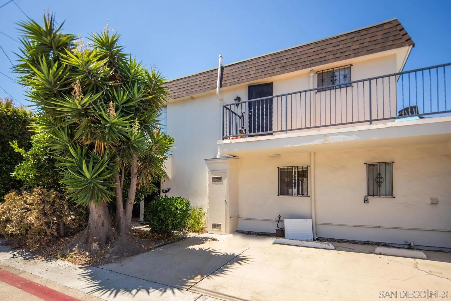 Coronado, California 92118, United States, 6 Bedrooms Bedrooms, ,4 BathroomsBathrooms,Residential,Active,46291