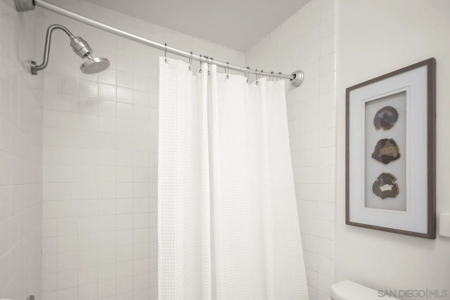 Coronado, California 92118, United States, 6 Bedrooms Bedrooms, ,4 BathroomsBathrooms,Residential,Active,46291