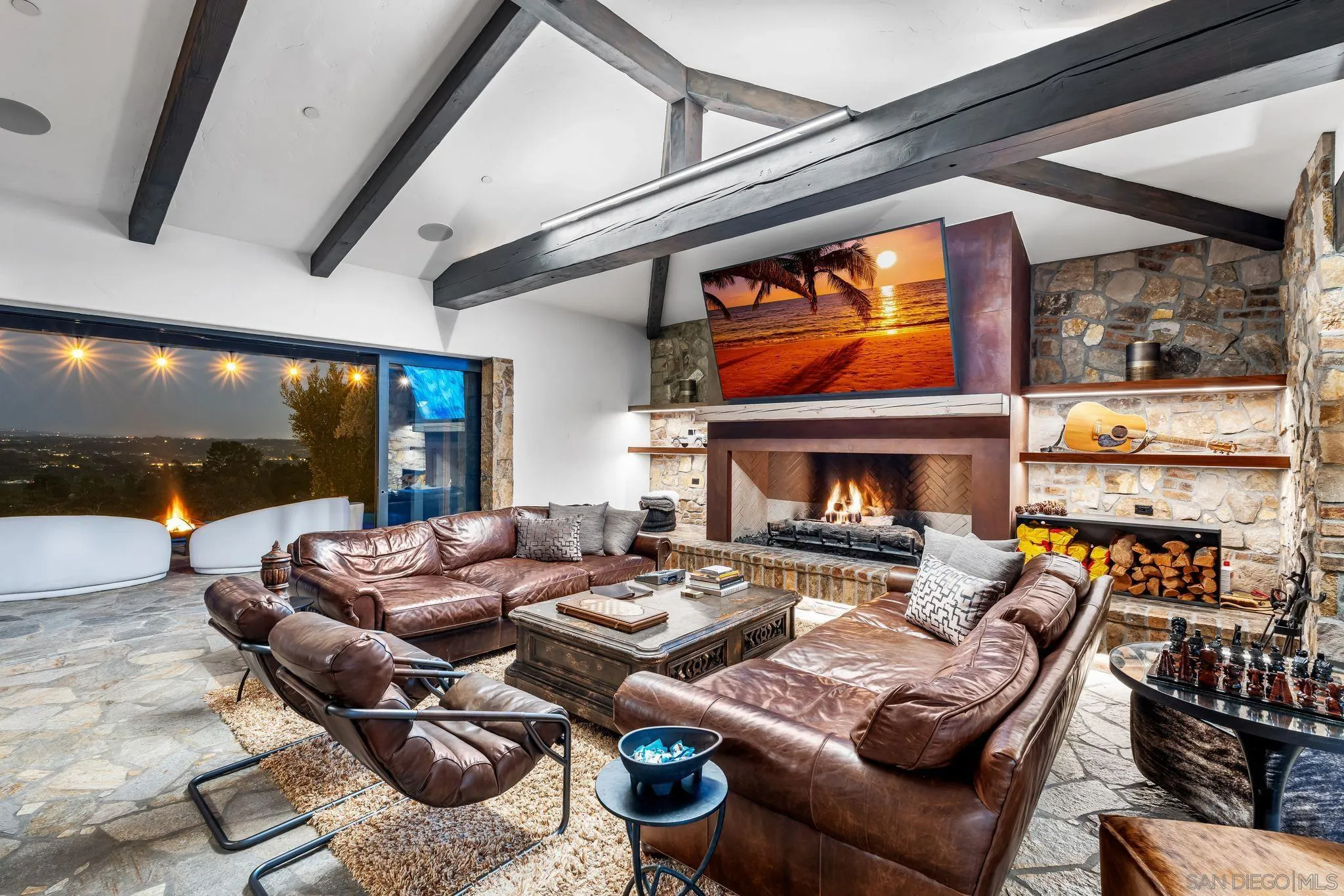 Rancho Santa Fe, California 92067, United States, 5 Bedrooms Bedrooms, ,6 BathroomsBathrooms,Residential,Active,134573