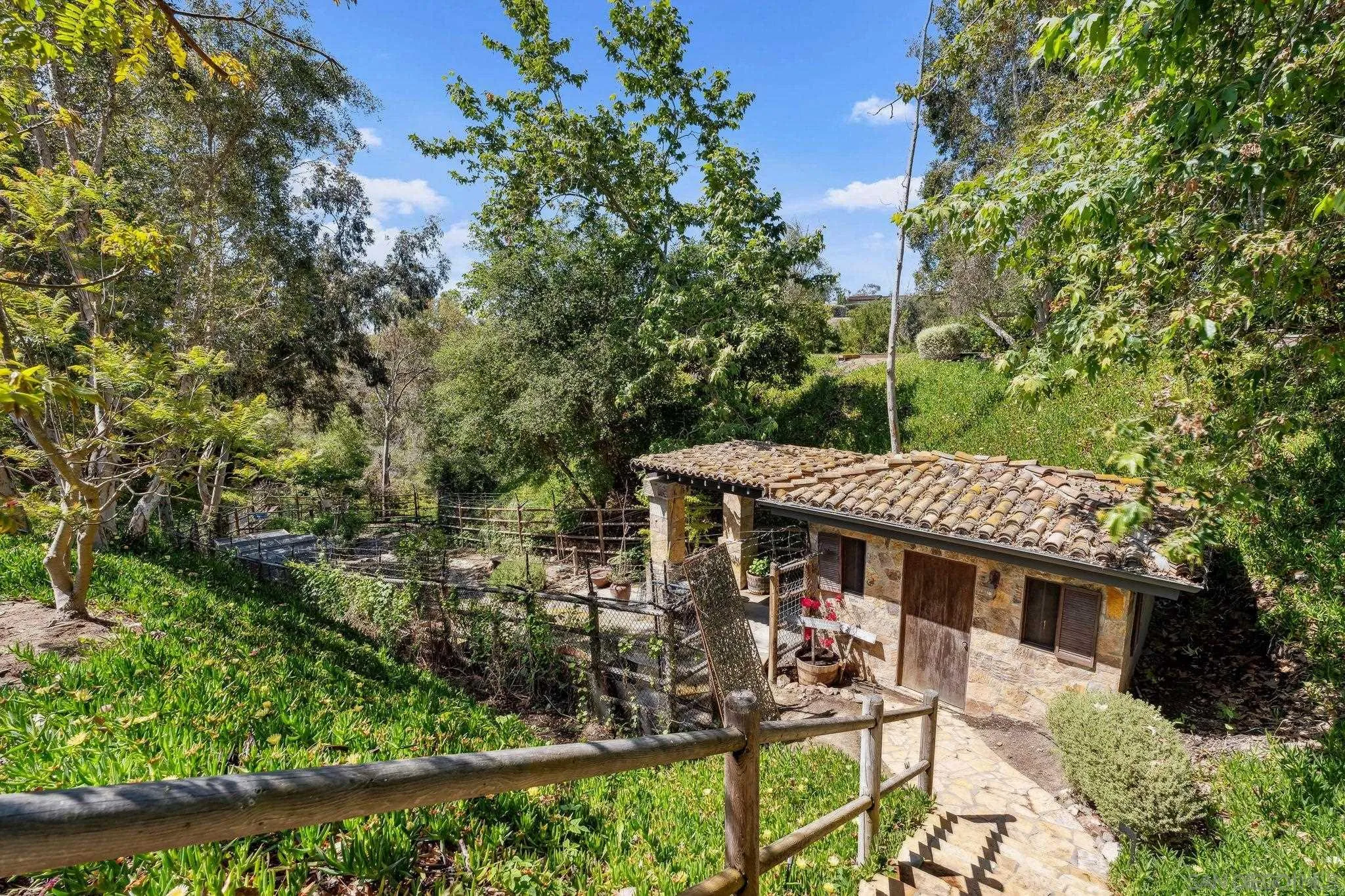 Rancho Santa Fe, California 92067, United States, 5 Bedrooms Bedrooms, ,6 BathroomsBathrooms,Residential,Active,134573