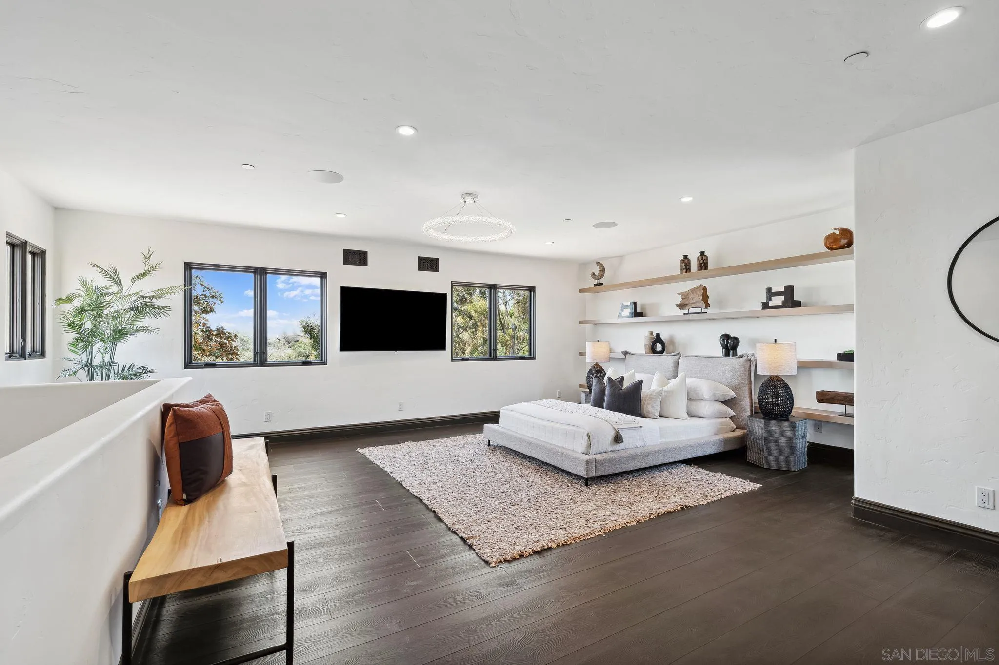 Rancho Santa Fe, California 92067, United States, 5 Bedrooms Bedrooms, ,6 BathroomsBathrooms,Residential,Active,134573