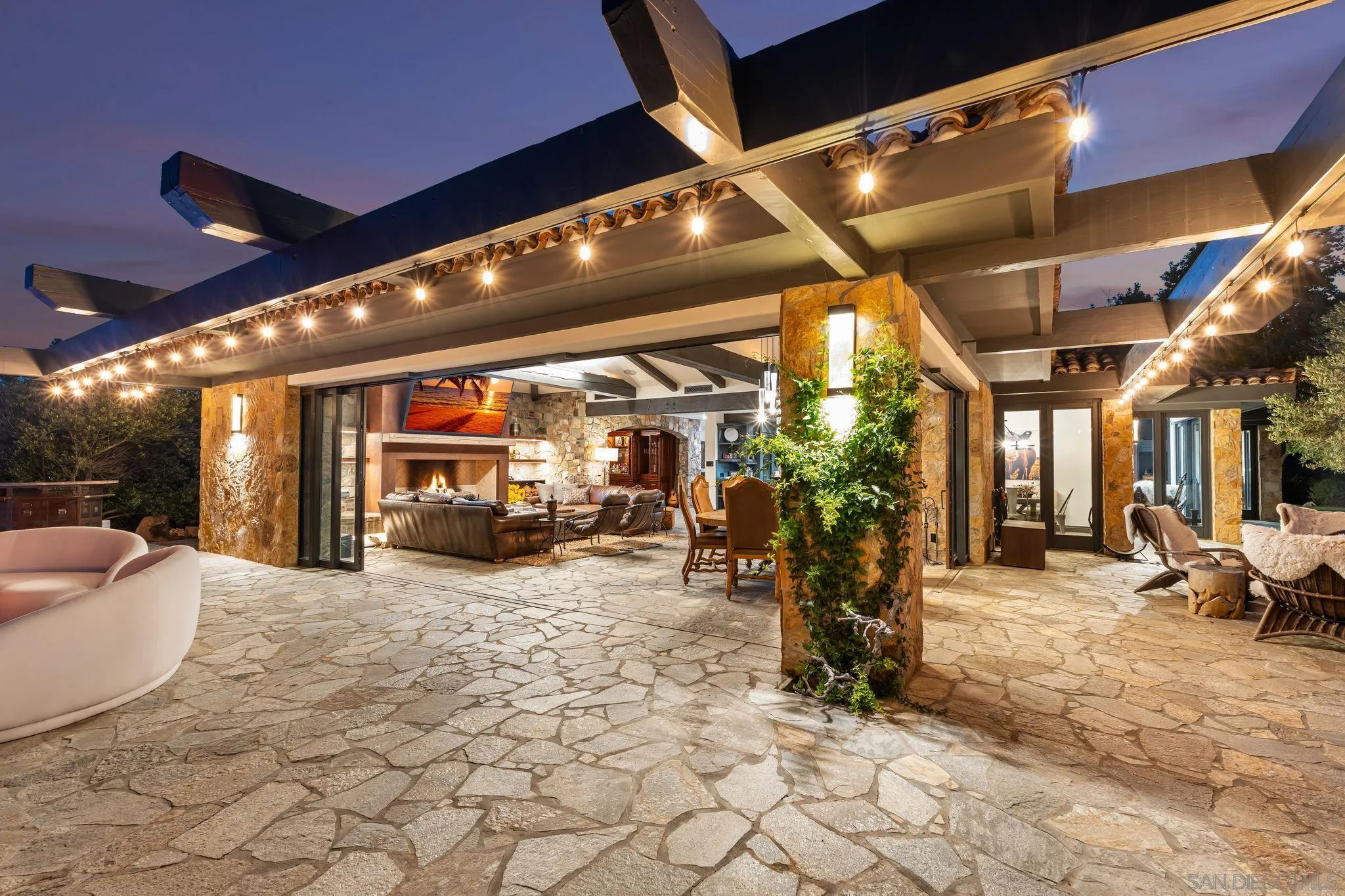 Rancho Santa Fe, California 92067, United States, 5 Bedrooms Bedrooms, ,6 BathroomsBathrooms,Residential,Active,134573 Rancho Santa Fe, California 92067, United States, 5 Bedrooms Bedrooms, ,6 BathroomsBathrooms,Residential,Active,134573