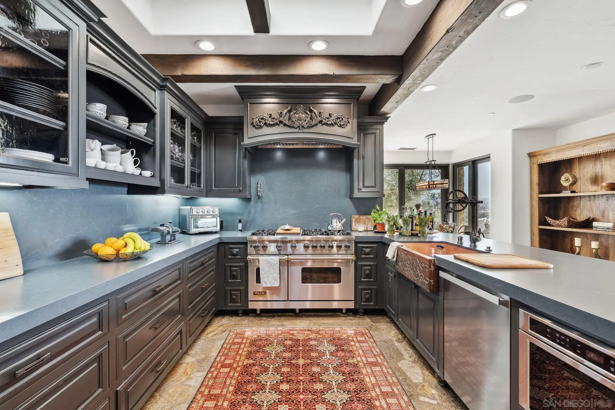 Rancho Santa Fe, California 92067, United States, 5 Bedrooms Bedrooms, ,6 BathroomsBathrooms,Residential,Active,134573