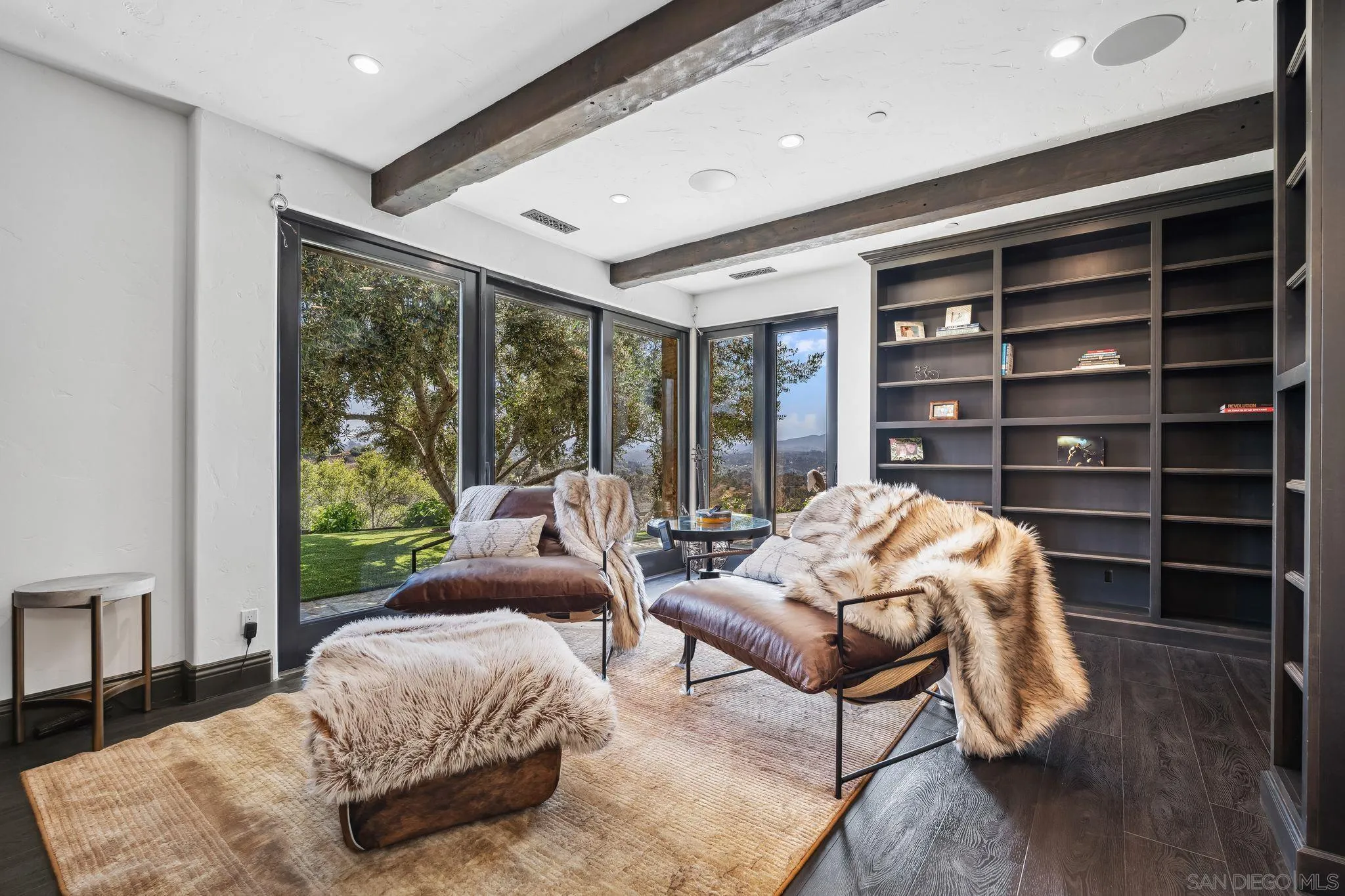 Rancho Santa Fe, California 92067, United States, 5 Bedrooms Bedrooms, ,6 BathroomsBathrooms,Residential,Active,134573