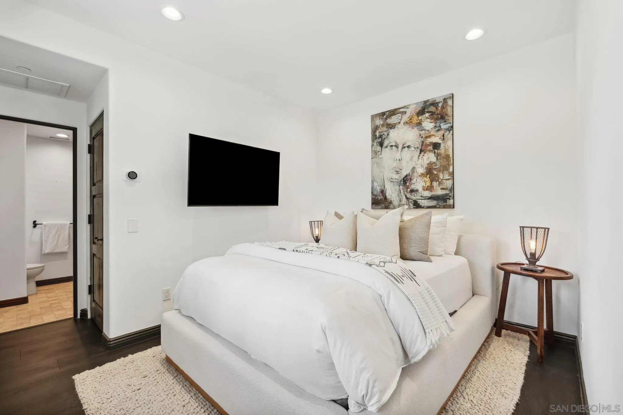 Rancho Santa Fe, California 92067, United States, 5 Bedrooms Bedrooms, ,6 BathroomsBathrooms,Residential,Active,134573