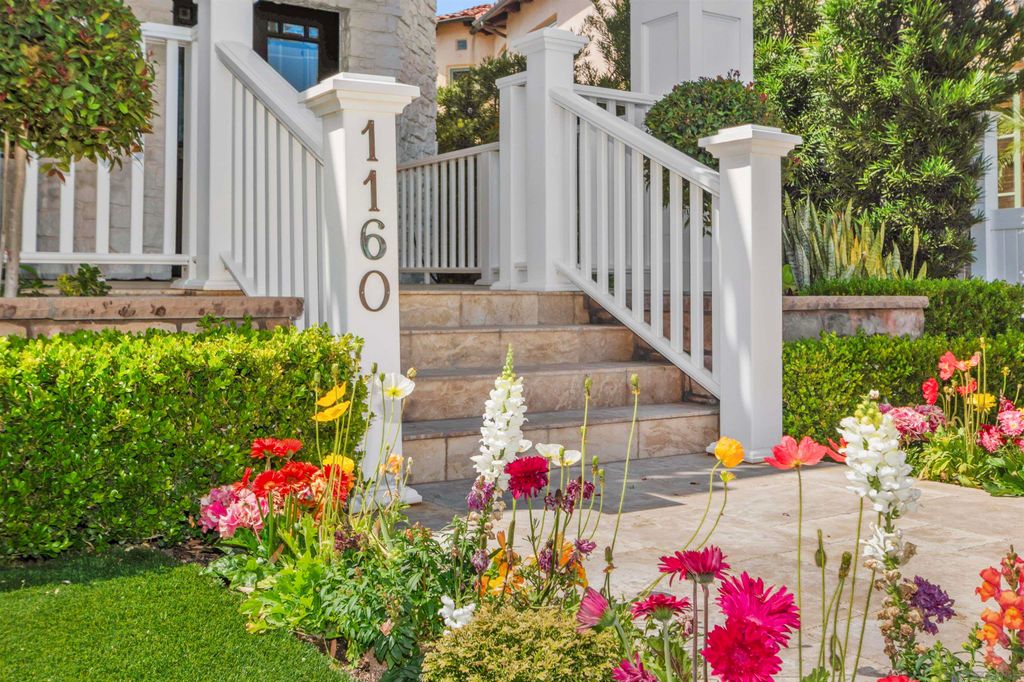 Photo of 1160 Pine Street, Coronado, CA 92118 (MLS # 250025834)