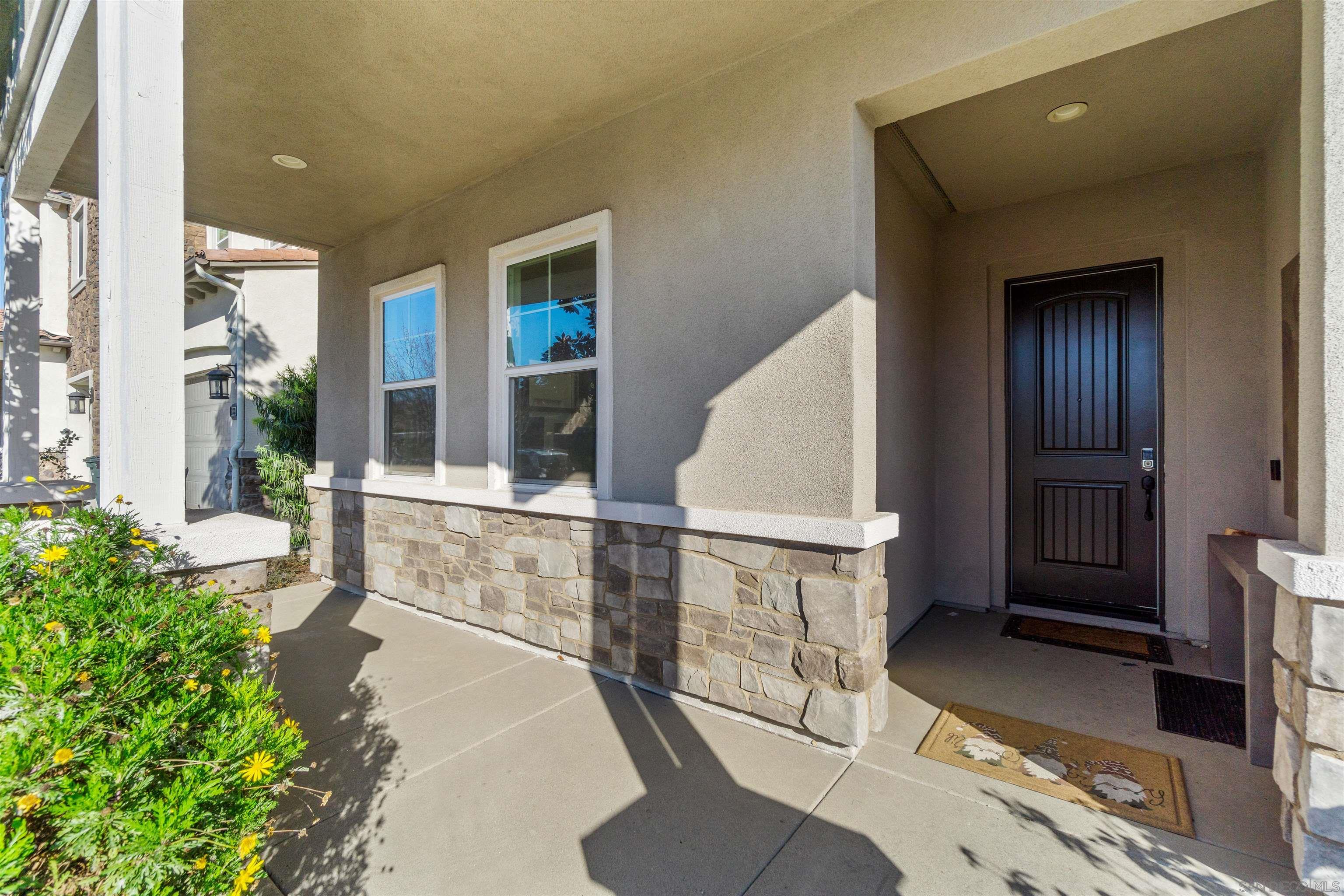 1841 Paterna Dr