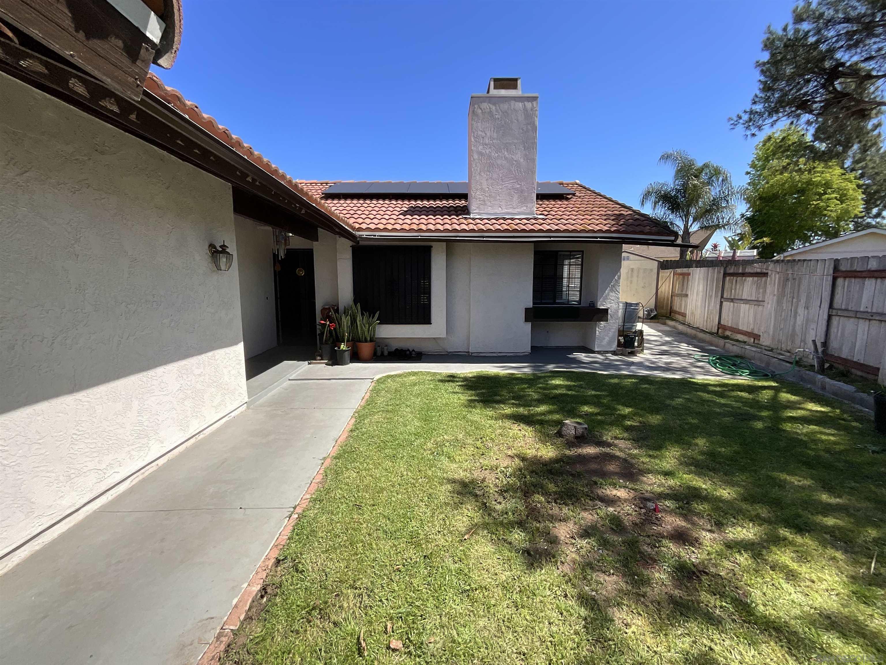 3775 Kenwood Ct
