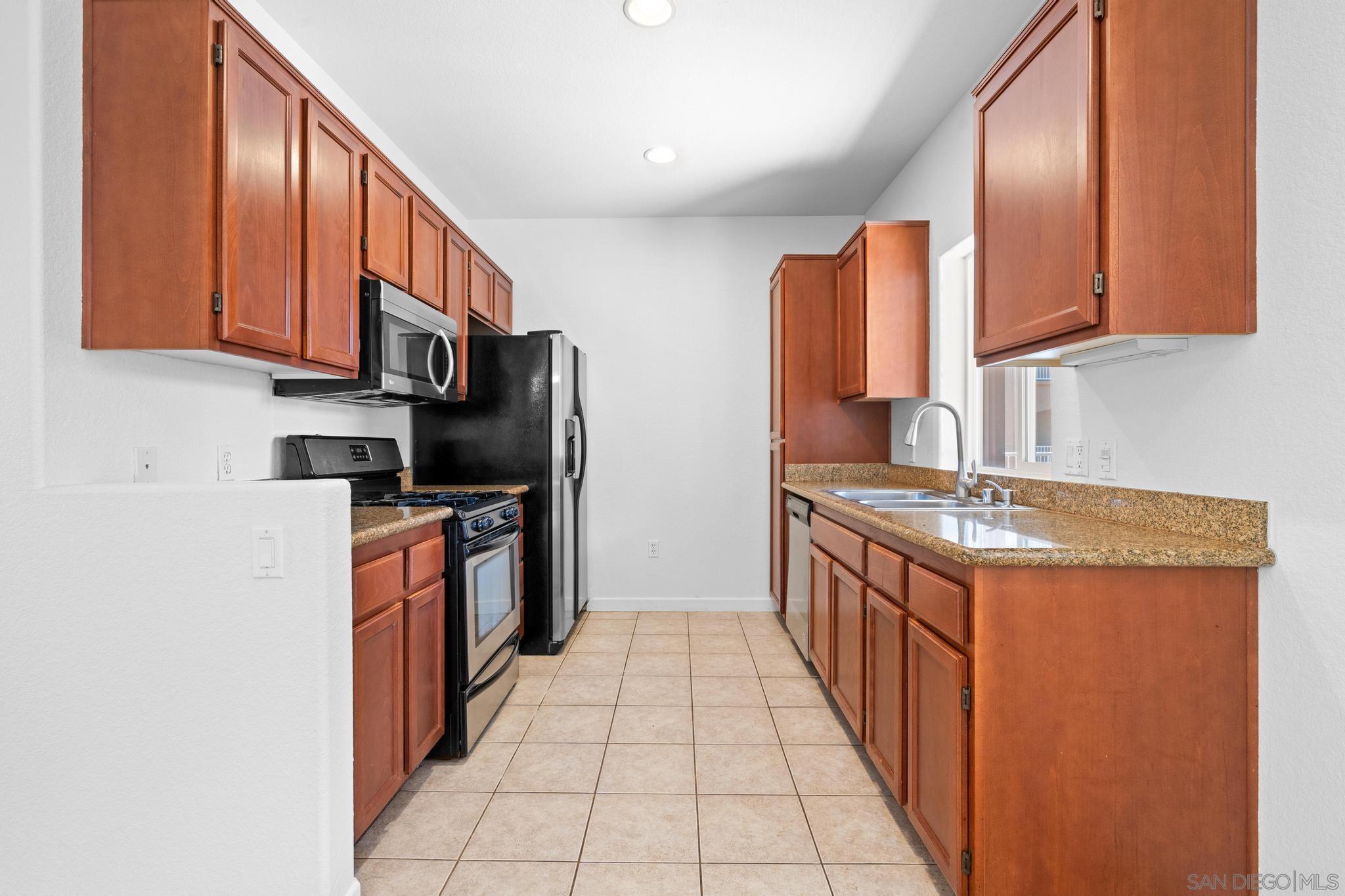 7671 Mission Gorge Rd 105