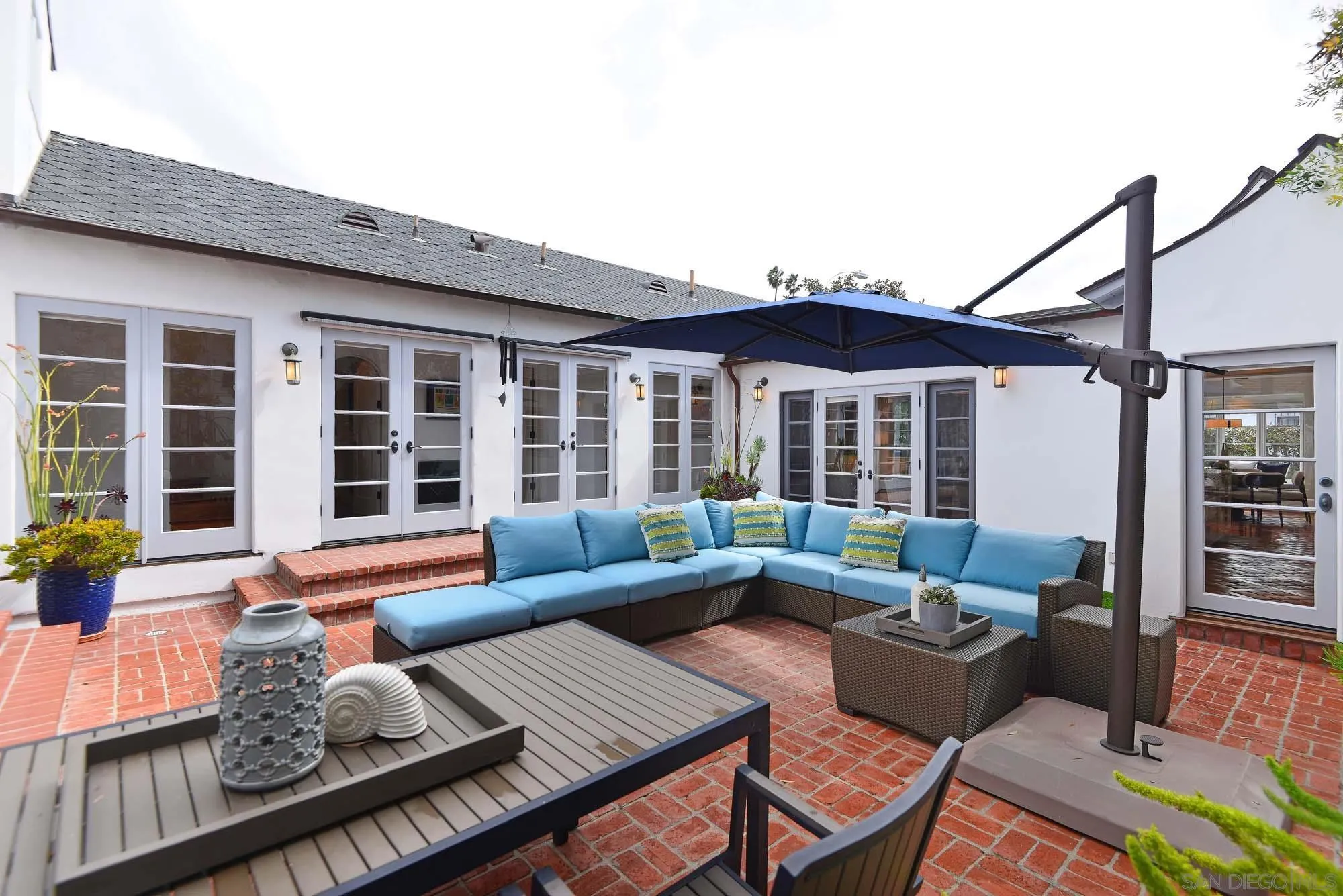 La Jolla, California 92037, United States, 4 Bedrooms Bedrooms, ,4 BathroomsBathrooms,Residential,Active,116544