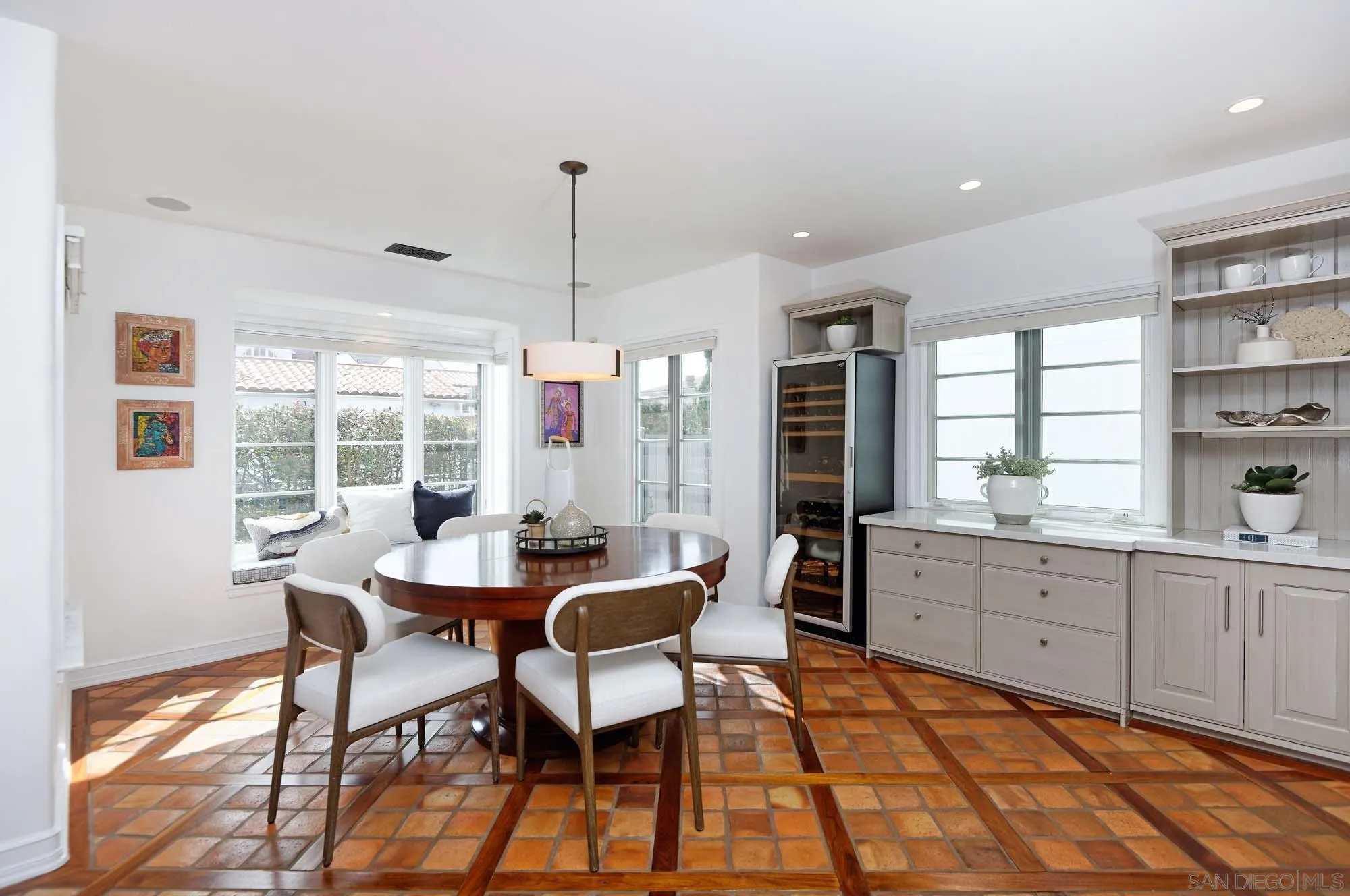 La Jolla, California 92037, United States, 4 Bedrooms Bedrooms, ,4 BathroomsBathrooms,Residential,Active,116544