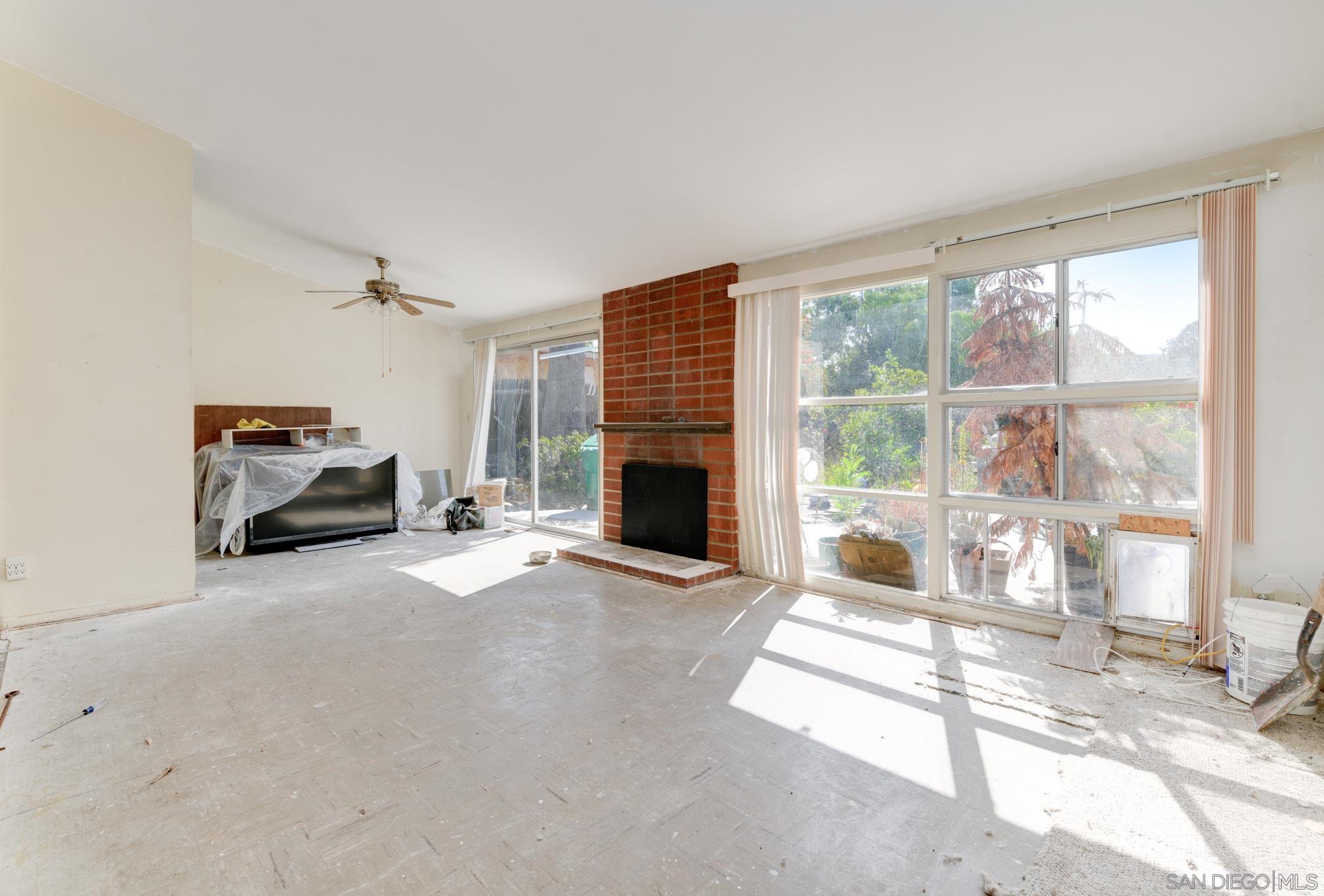 3413 Rollsreach Dr