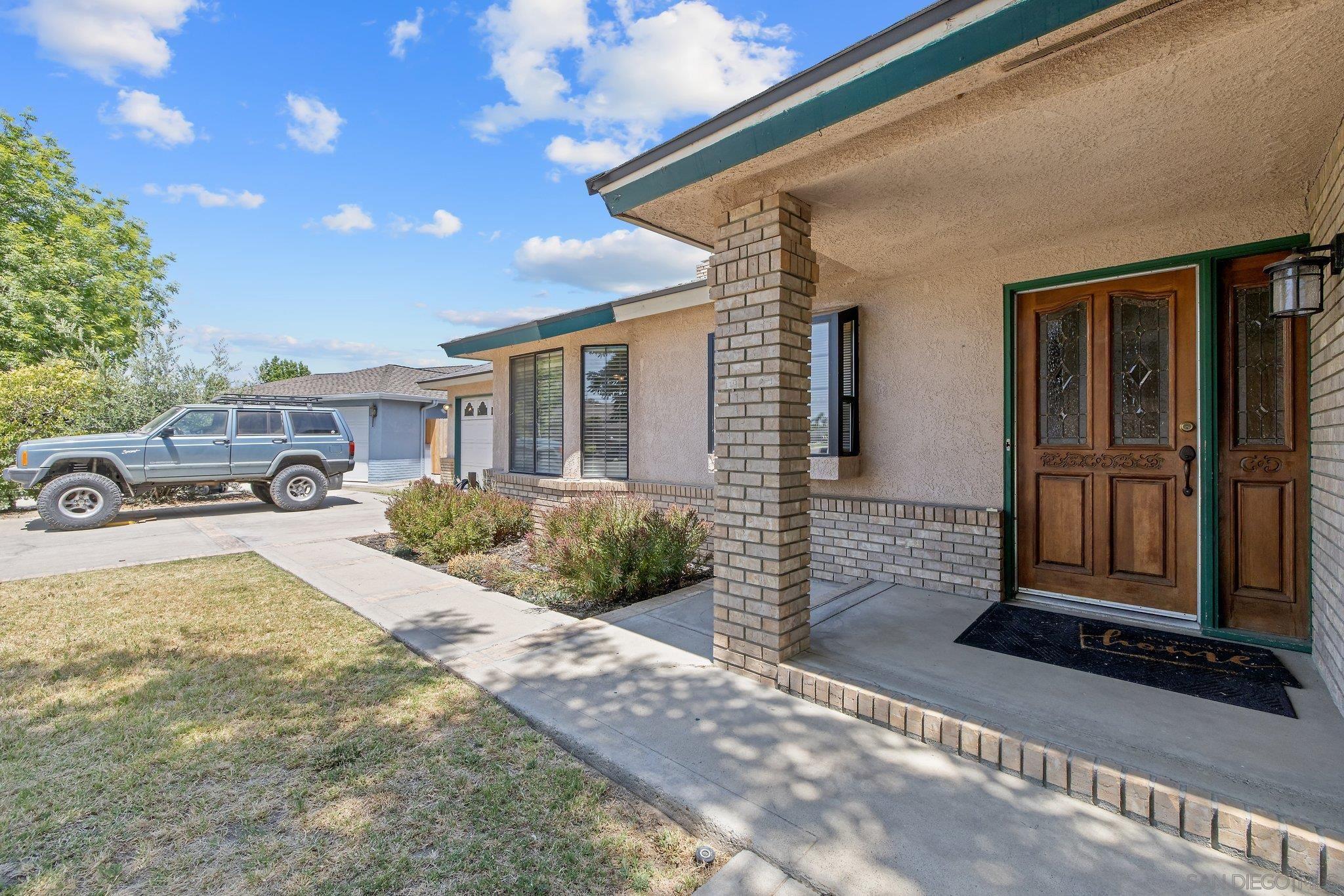 300 W Adrian Way
