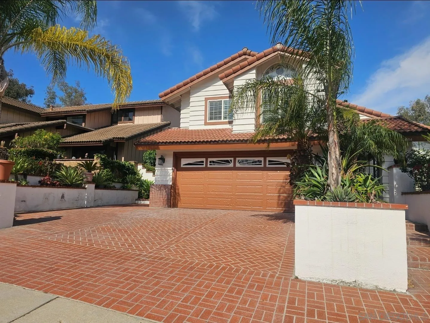 El Cajon, California 92019, United States, 4 Bedrooms Bedrooms, ,3 BathroomsBathrooms,Residential,Pending,148240