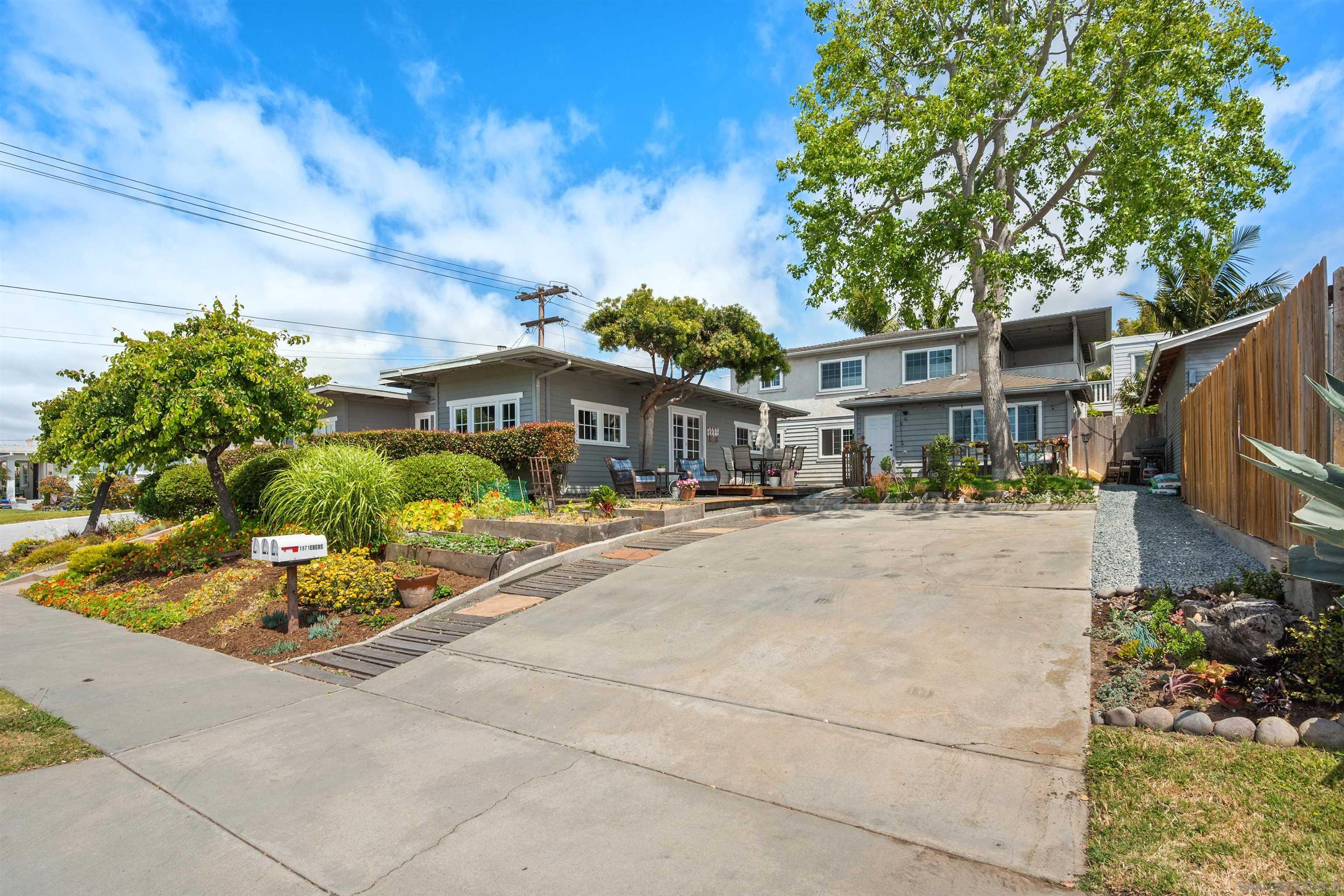 1971 Ebers Street