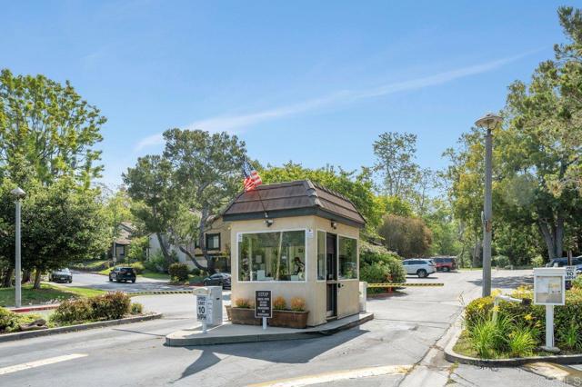 3213 Raintree Circle