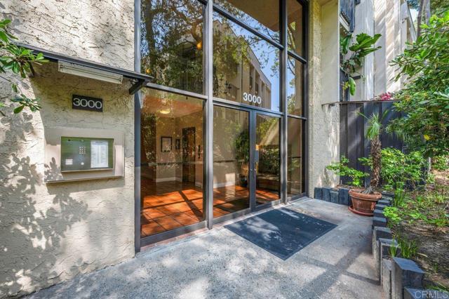 3213 Raintree Circle