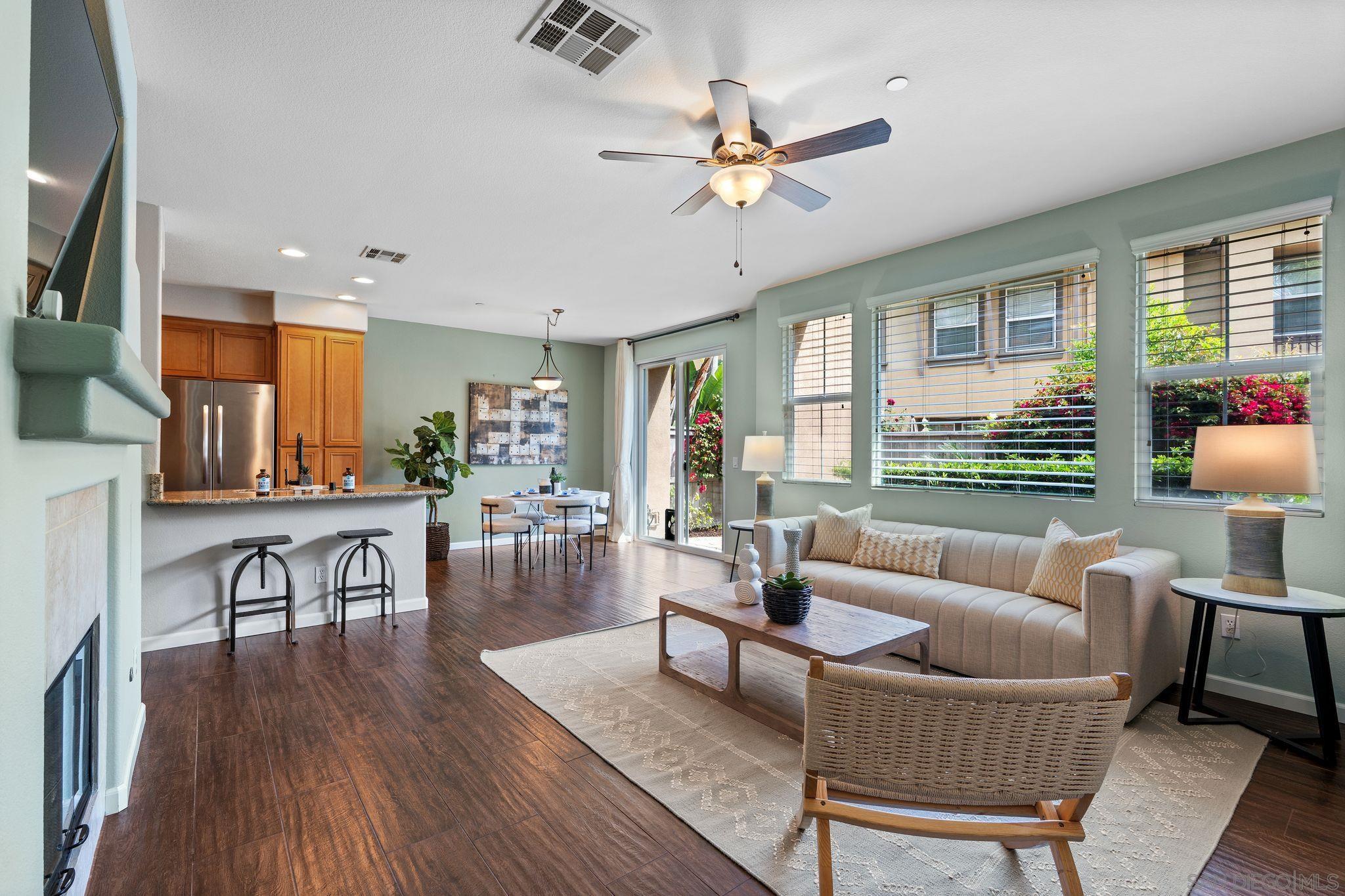 2633 Prato Ln
