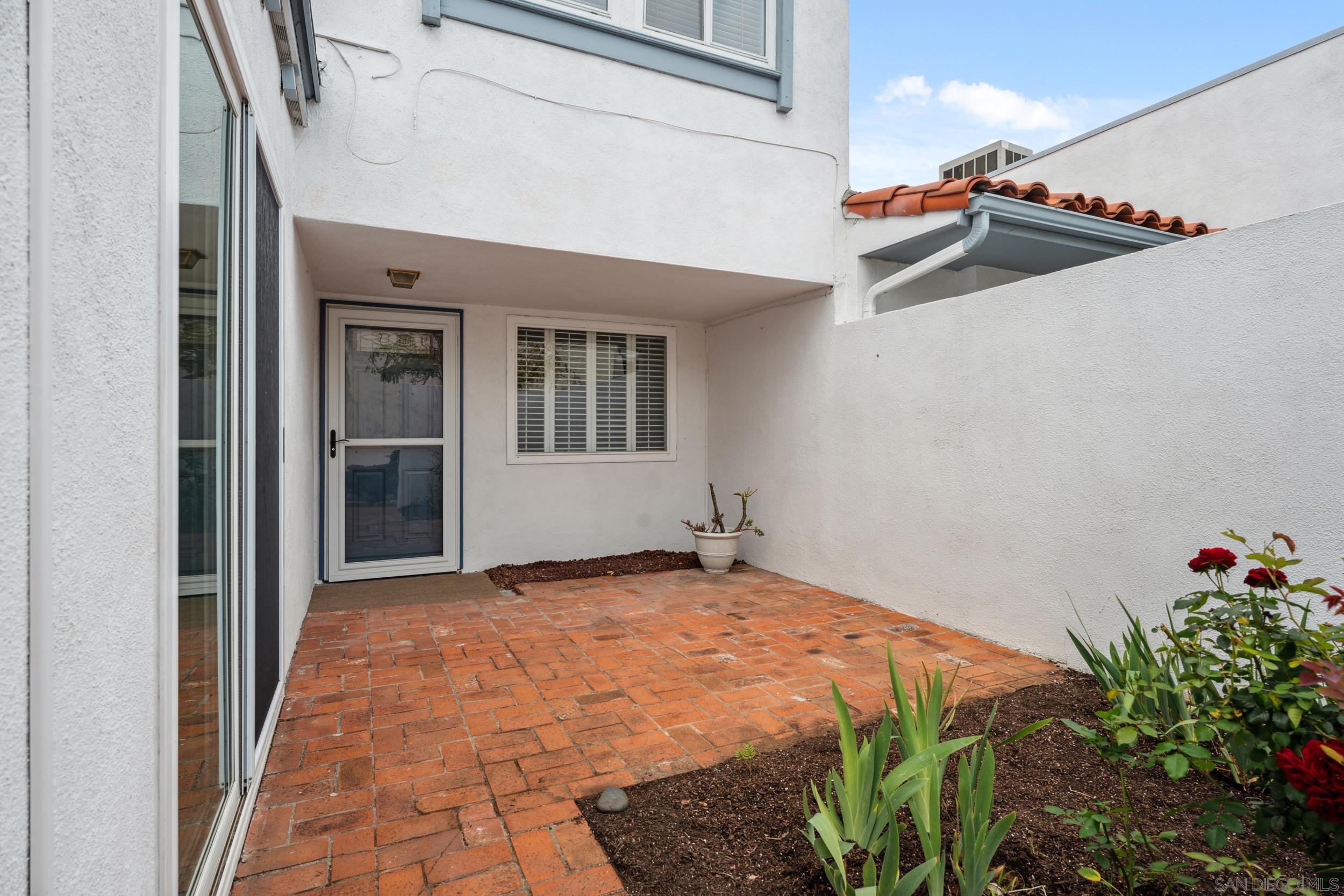 5348 Mount Alifan Dr.