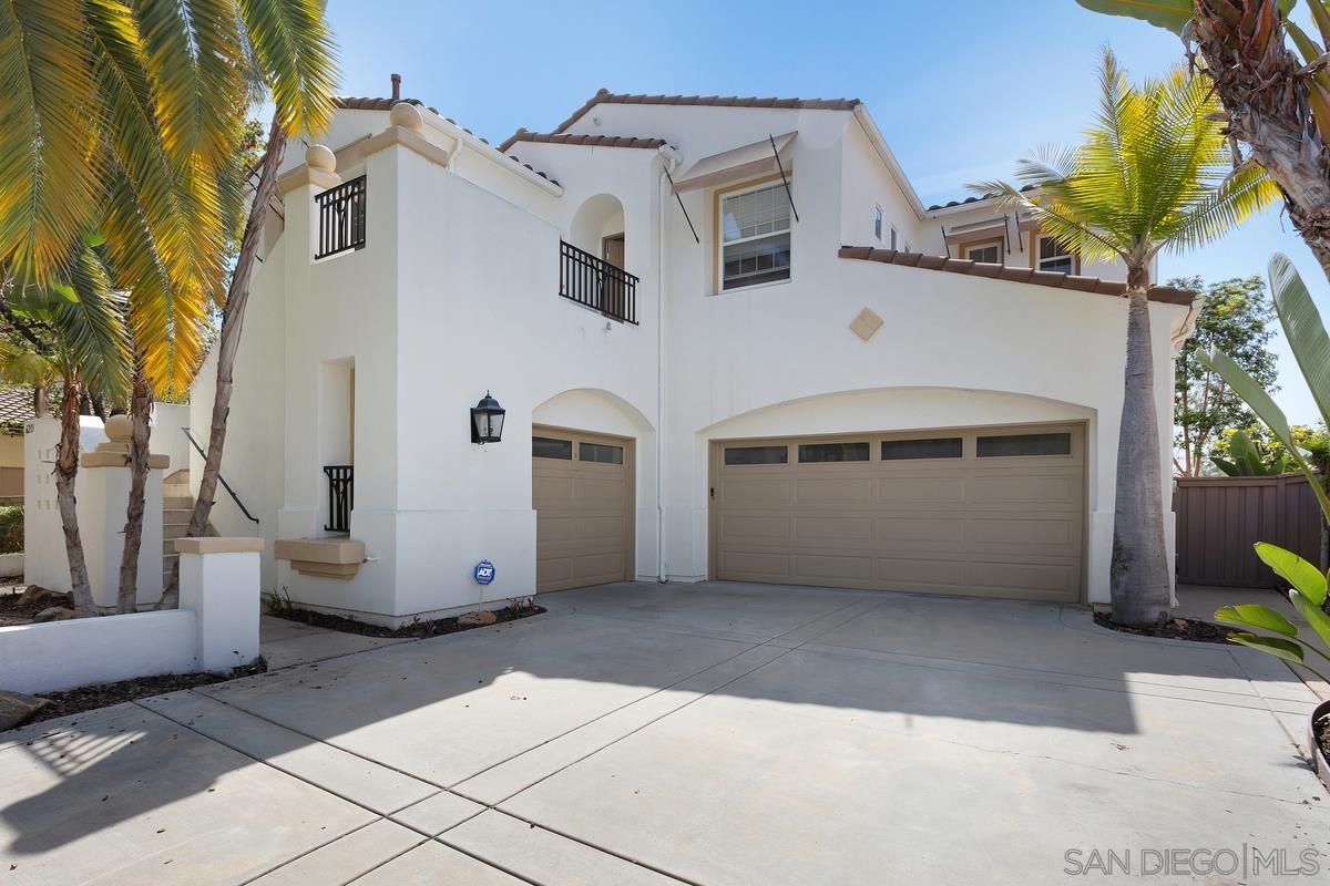 6213 Paseo Privado