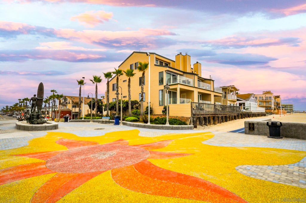 Photo of 706 Ocean Ln, Imperial Beach, CA 91932 (MLS # 240012237)