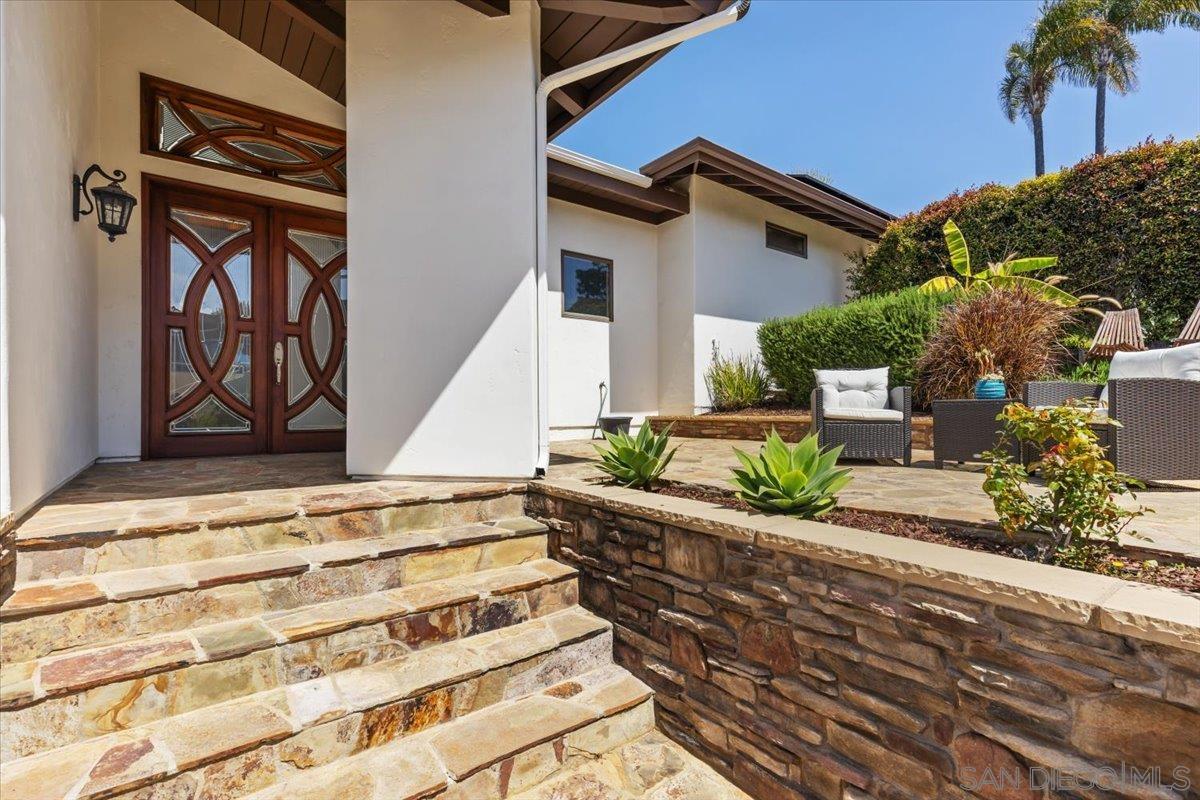 1141 Luneta Drive