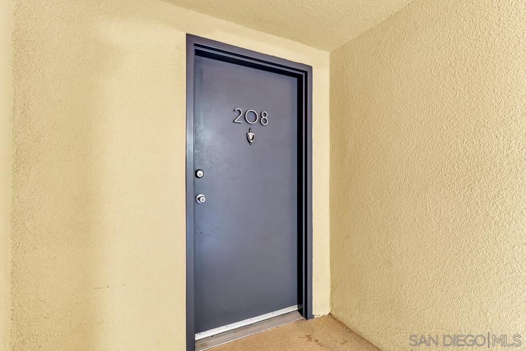 4077 3rd Ave 208