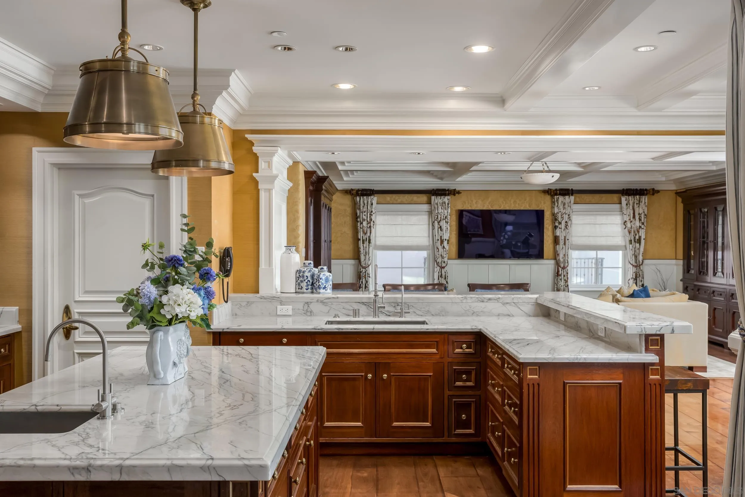 La Jolla, California 92037, United States, 8 Bedrooms Bedrooms, ,11 BathroomsBathrooms,Residential,Active,17909