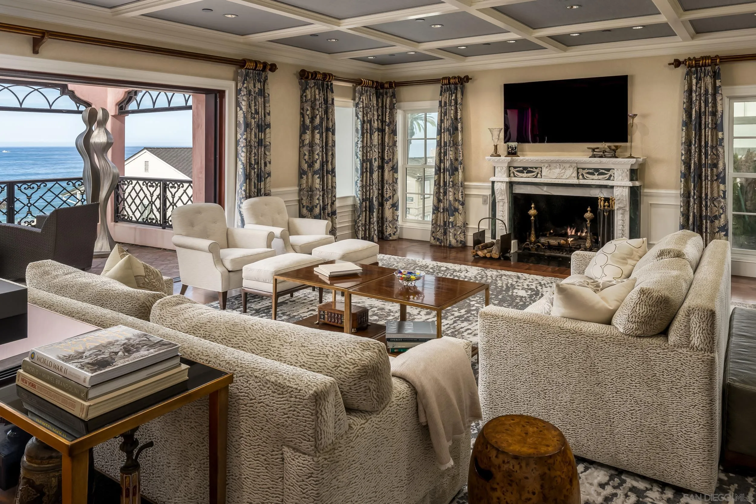 La Jolla, California 92037, United States, 8 Bedrooms Bedrooms, ,11 BathroomsBathrooms,Residential,Active,17909