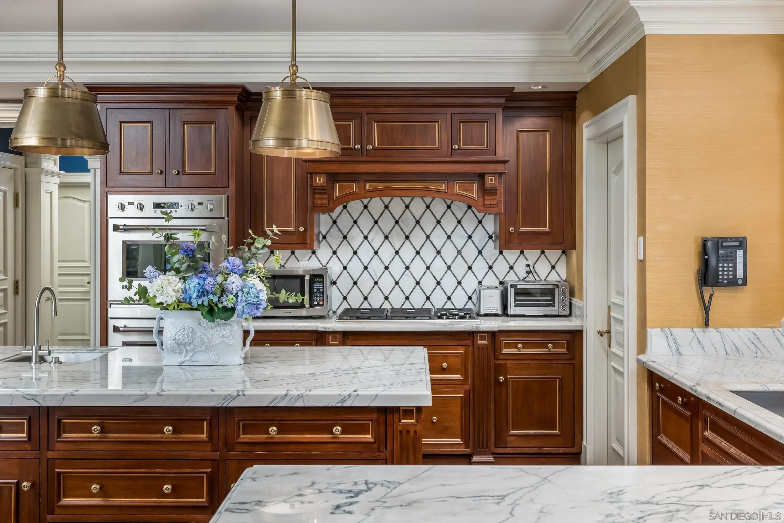 La Jolla, California 92037, United States, 8 Bedrooms Bedrooms, ,11 BathroomsBathrooms,Residential,Active,17909