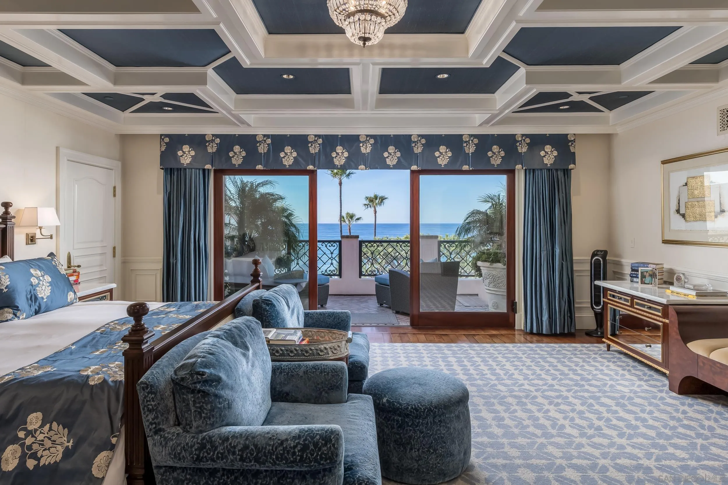 La Jolla, California 92037, United States, 8 Bedrooms Bedrooms, ,11 BathroomsBathrooms,Residential,Active,17909