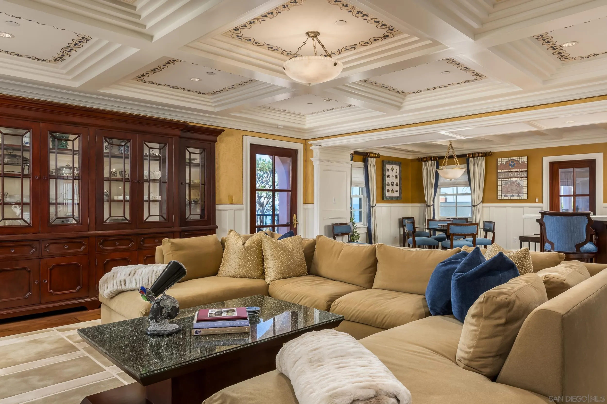 La Jolla, California 92037, United States, 8 Bedrooms Bedrooms, ,11 BathroomsBathrooms,Residential,Active,17909