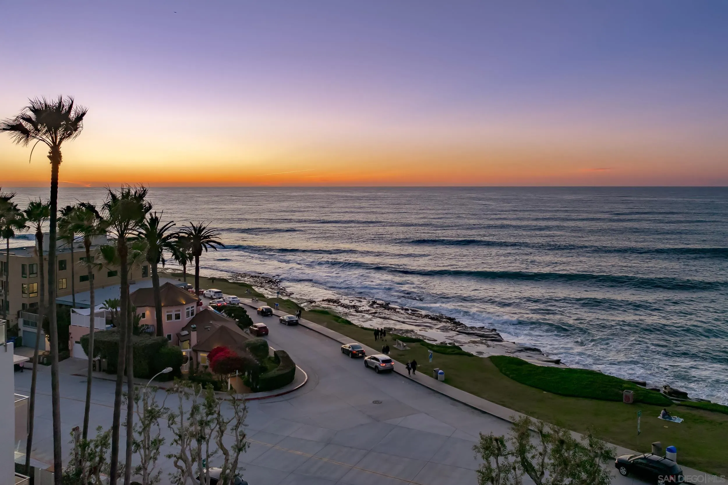 La Jolla, California 92037, United States, 8 Bedrooms Bedrooms, ,11 BathroomsBathrooms,Residential,Active,17909
