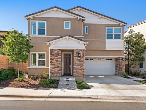 624  Pelion Lake Forest CA 92630