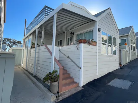 1624 N Coast Hwy 101 Unit 12, Encinitas, CA 92024 - MLS#: 250000464